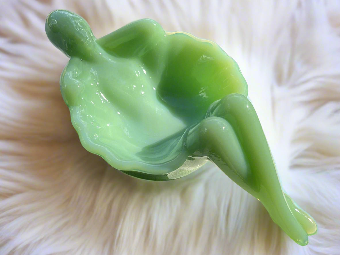 Bathing Beauty Soap Treat Trinket Dish Jadeite Green Glass Art Nouveau Style