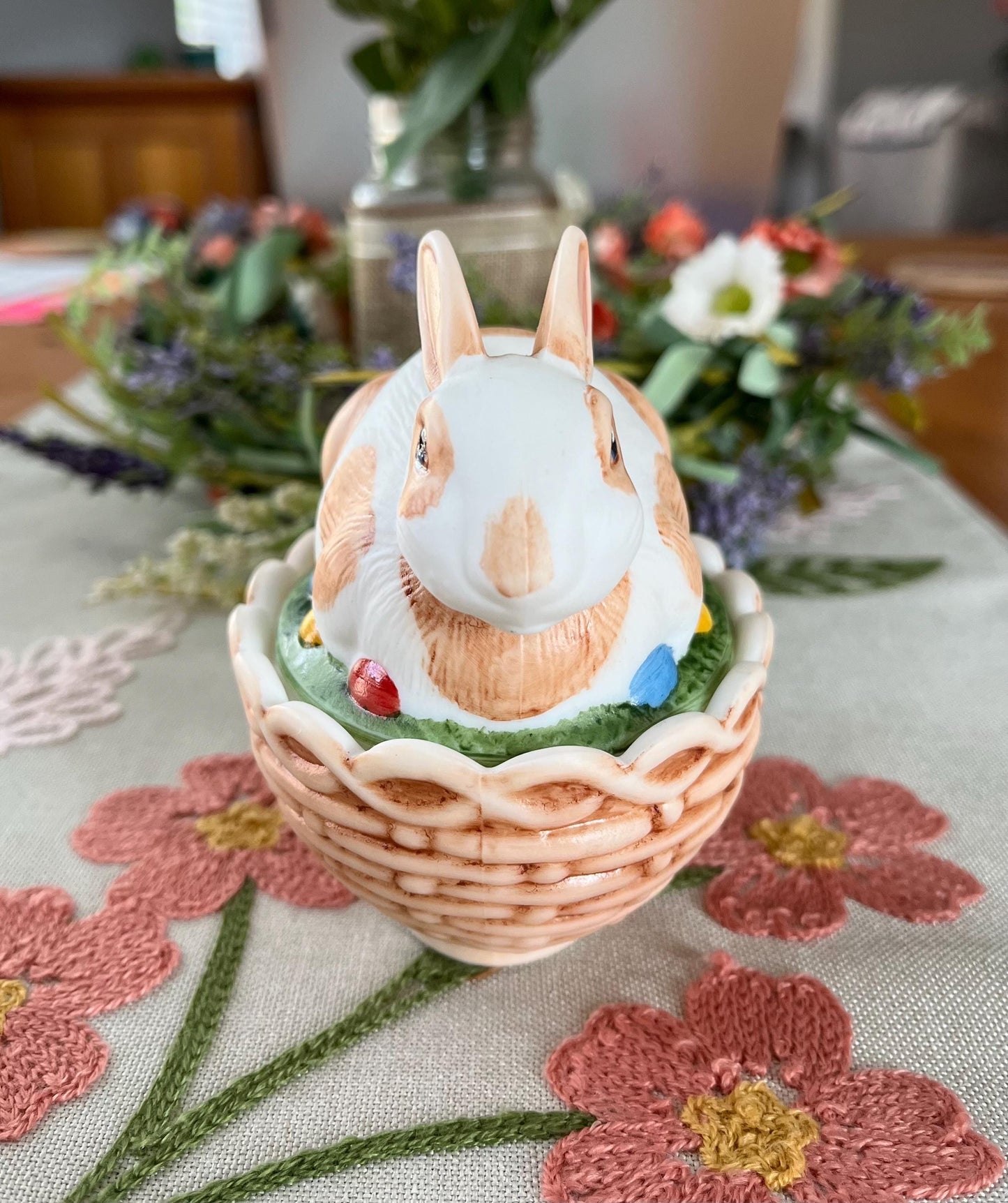 Hand Painted Glass Bunny Rabbit on a Basket 2 part box 4"