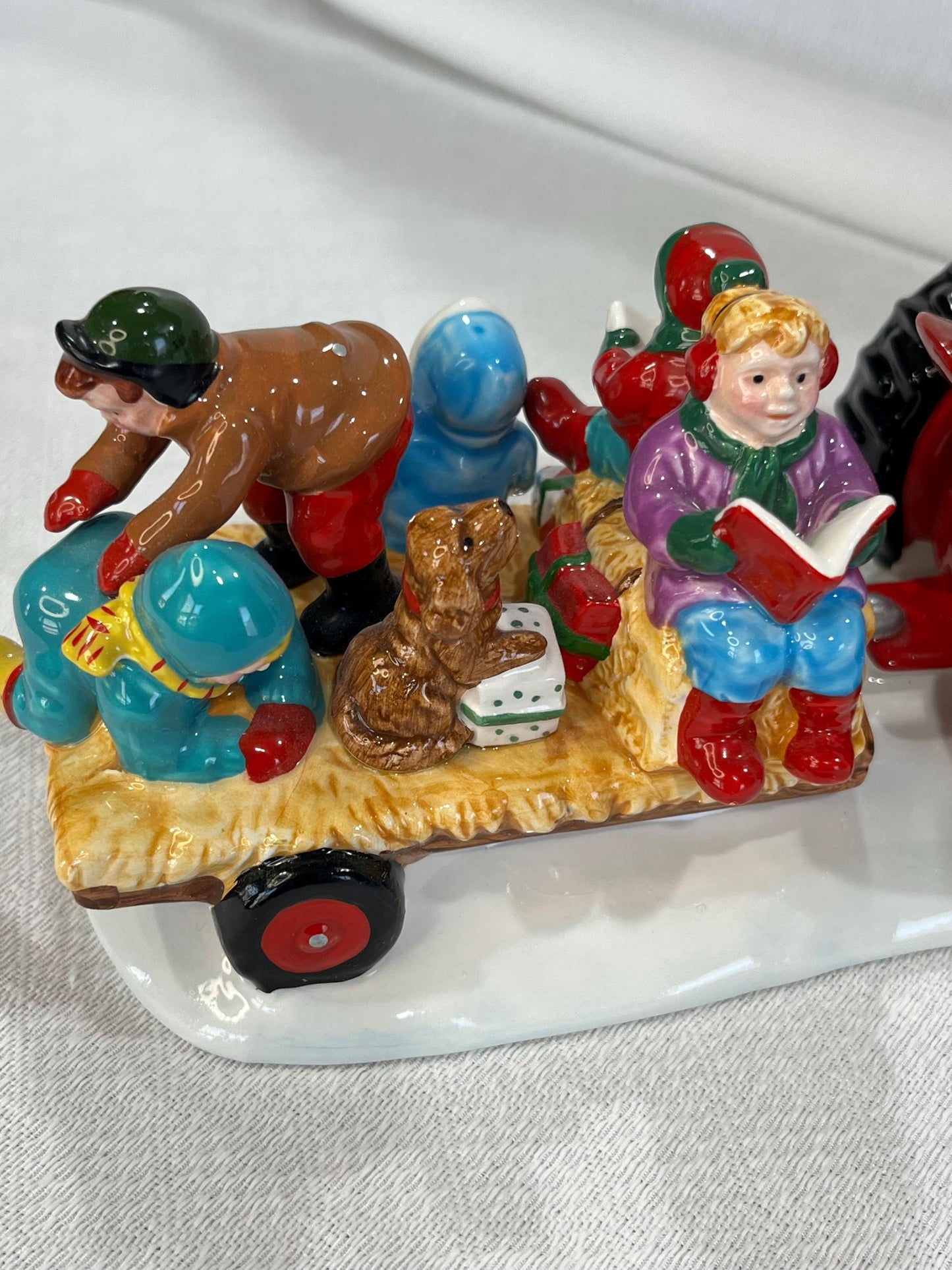 Department 56 Snow Village Series "Caroling At The Farm"