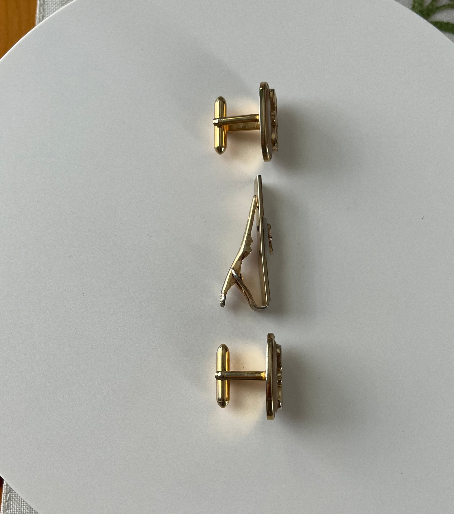 Swank Goldtone and Faux Mother of Pearl Oval Cufflinks and Tie Clip