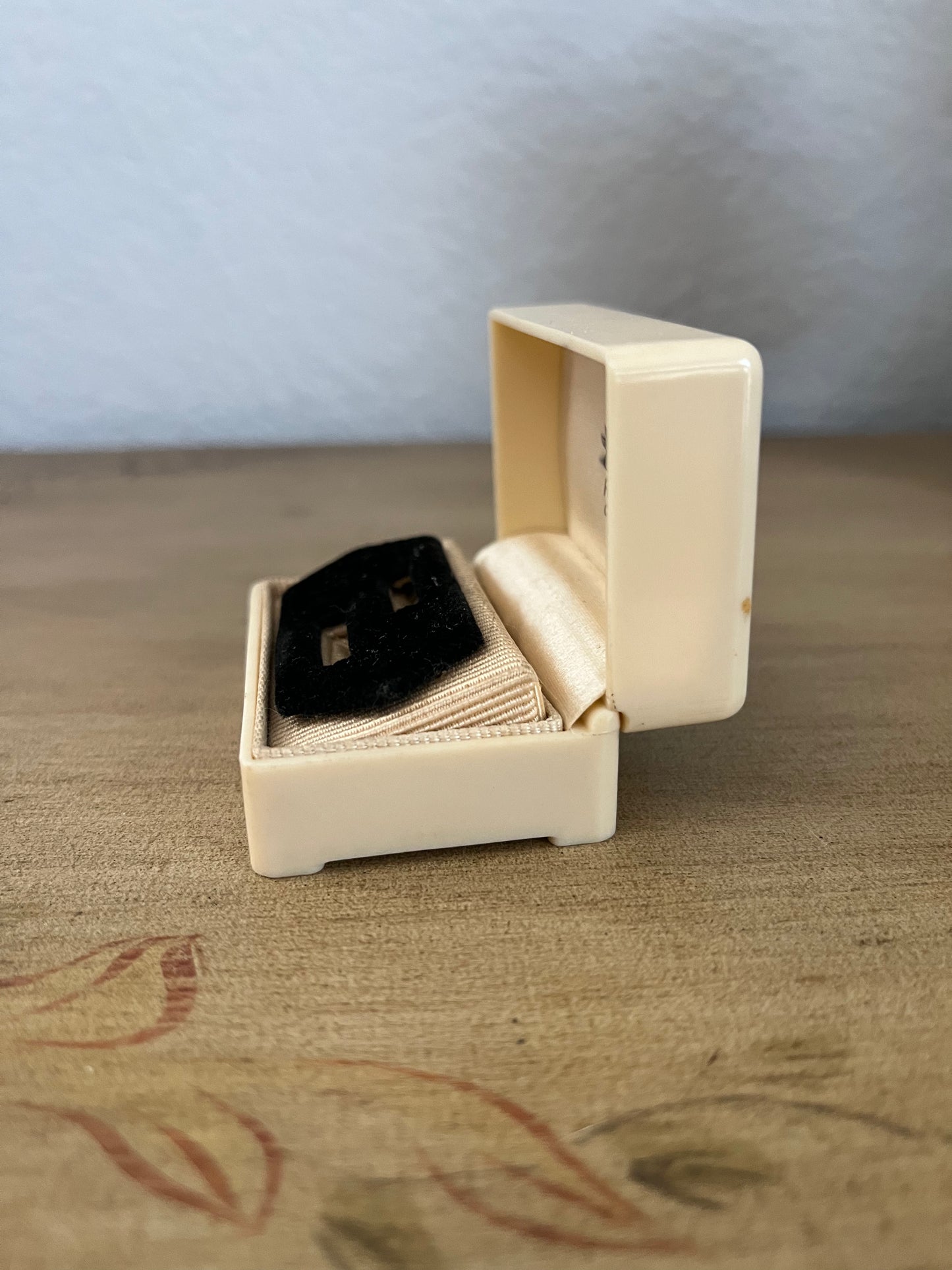 Vintage Double Ring Box for Bridal Set