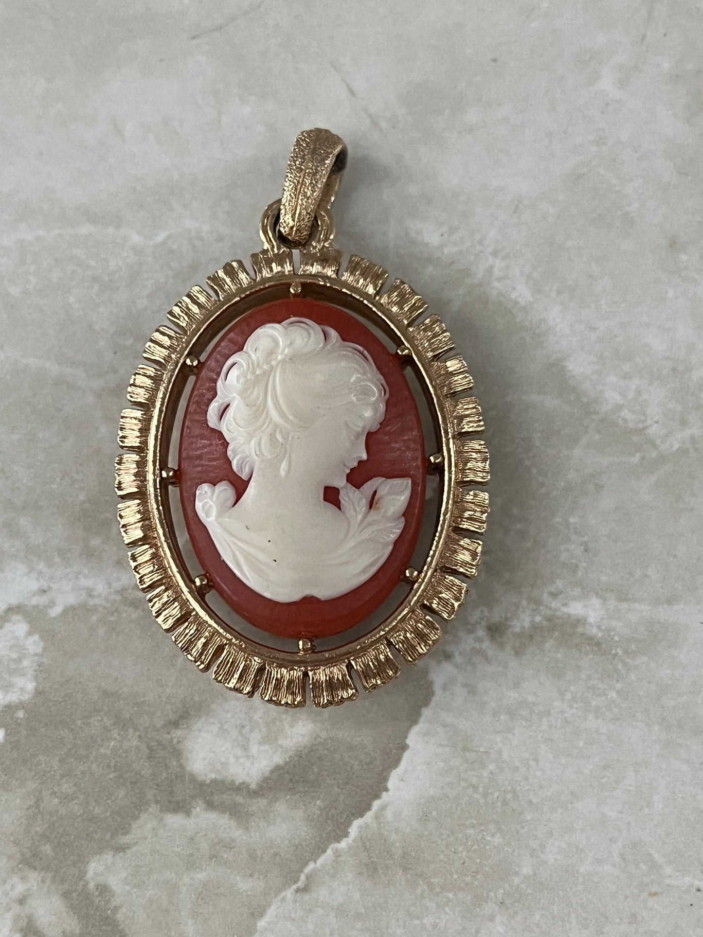 Large Oval Avon Cameo Pendant
