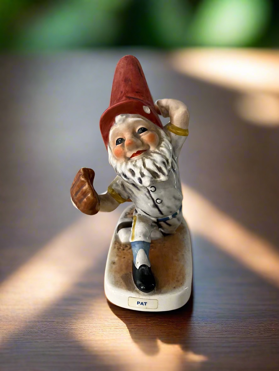 Goebel Co-Boy Pat the Pitcher Gnome