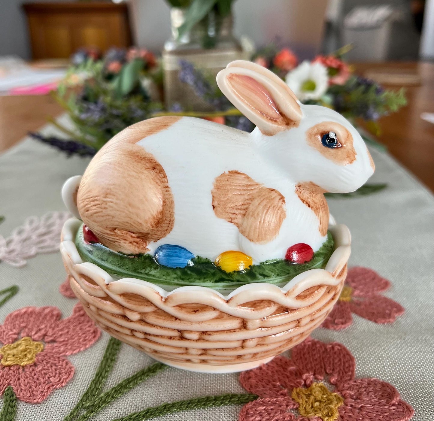 Hand Painted Glass Bunny Rabbit on a Basket 2 part box 4"