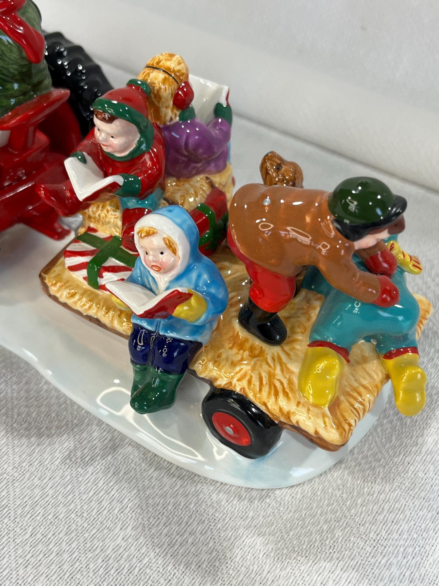 Department 56 Snow Village Series "Caroling At The Farm"