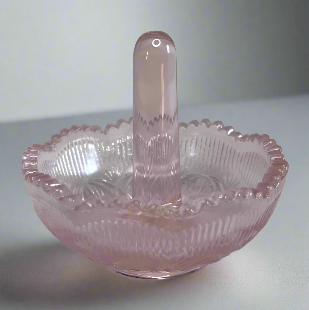 Passion Pink Glass Ring Holder