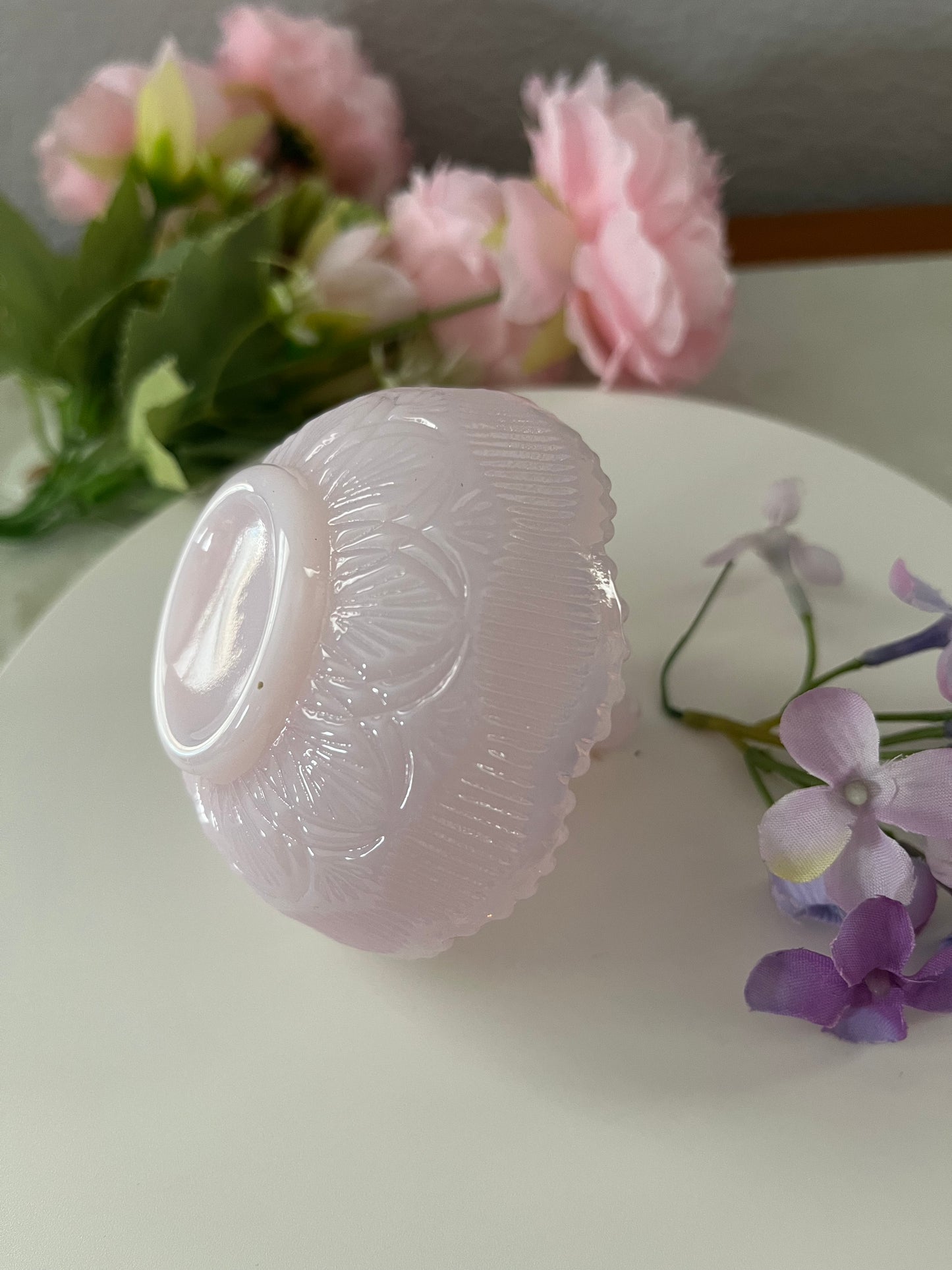Light Pink Glass Ring Holder Crown Tuscan