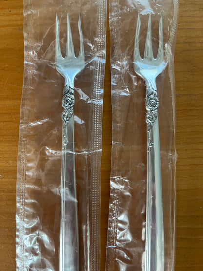 Oneida Prestige Gay Adventure Silverplate Set of 2 Cocktail Seafood Forks