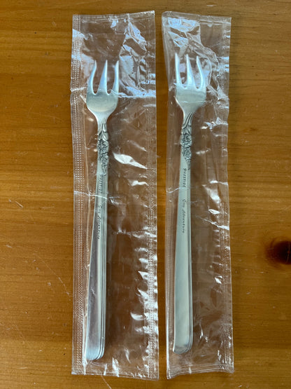 Oneida Prestige Gay Adventure Silverplate Set of 2 Cocktail Seafood Forks