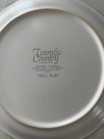 Town & Country Collection Mill Run 10-5/8" Dinner Plate