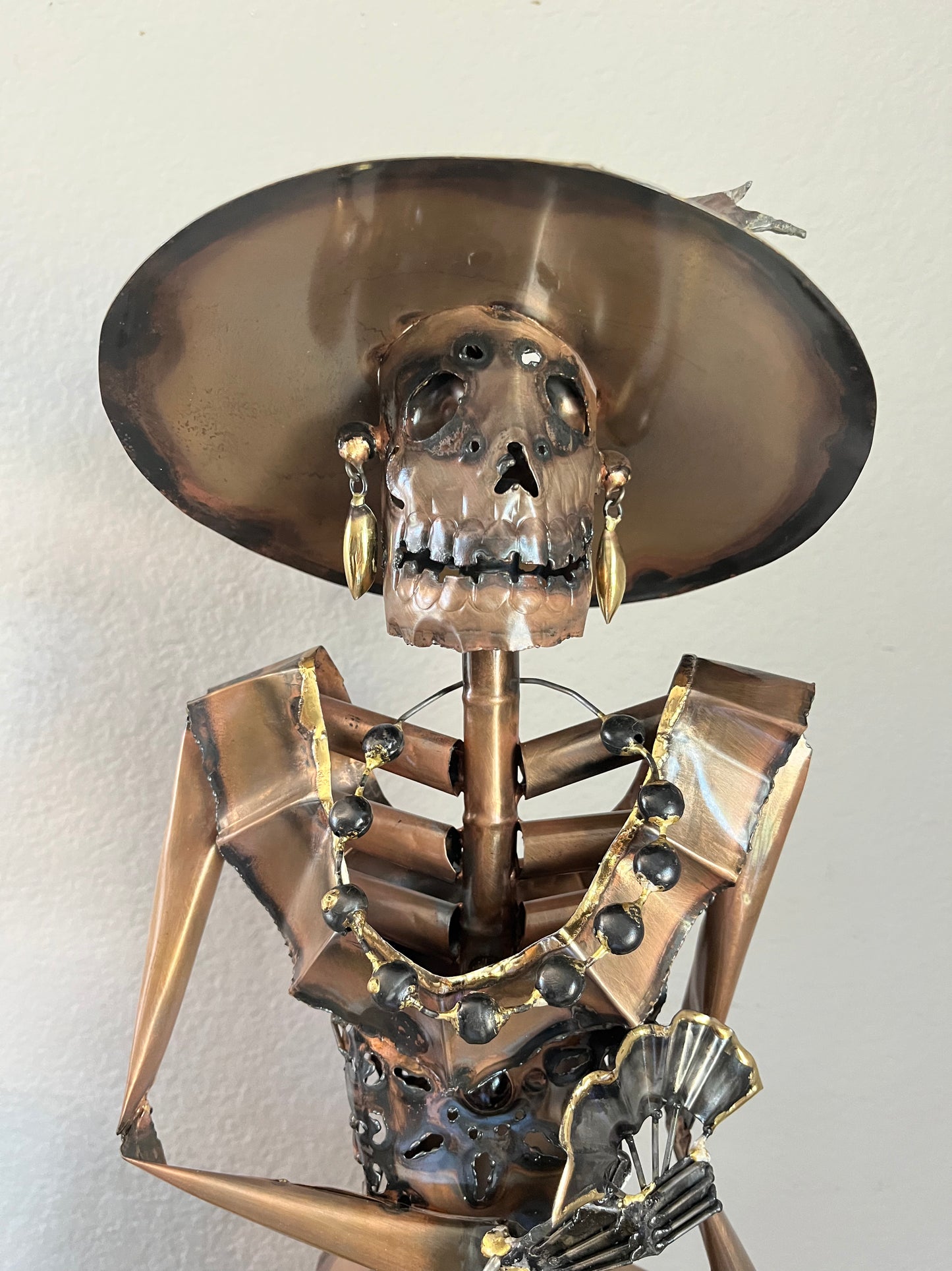 Electric Catrina Lamp 24" Copper Finish